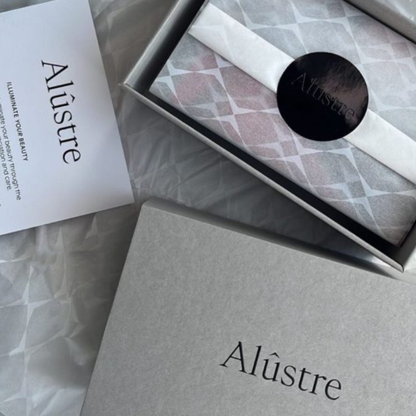 Alûstre Website Gift Box 1400X1400